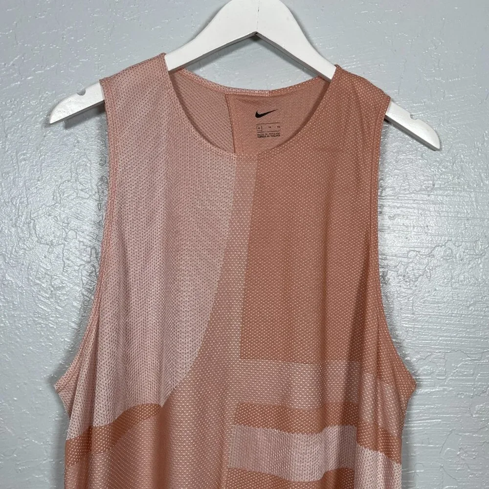 Nike Women XL Peach Orange Tech Pack Breathe Slit Back Train Tank Top AR6407 - Picture 3 of 8